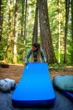 Therm-A-Rest MondoKing 3D 11.0 XW XL Zelfopblazende Slaapmat 18 Therm-A-Rest MondoKing 3D 11.0 XW XL Zelfopblazende Slaapmat -Buitenuitrusting 1900 1267 2020 thermarest oregon 3sisters geiser 0623 1