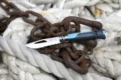 Opinel N°08 Outdoor Zakmes - Blauw 11 Opinel N°08 Outdoor Zakmes - Blauw -Buitenuitrusting 3123840015762 opinel outdoor 8 blauw sfeer1 resultaat