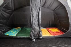 Kampa Hayling 6 Tunneltent - 6 Persoons 21 Kampa Hayling 6 Tunneltent - 6 Persoons -Buitenuitrusting 6tunneltent 3