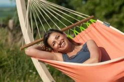 La Siesta Fruta 1 Persoons Hangmat - Mango 7 La Siesta Fruta 1 Persoons Hangmat - Mango -Buitenuitrusting 797 1200 frr11 5 fruta mango weather resistant single spreader bar hammock image 05