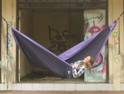 Ticket To The Moon Hangmat 2 Persoons Original Double - Navy Blue/Purple 12 Ticket To The Moon Hangmat 2 Persoons Original Double - Navy Blue/Purple -Buitenuitrusting 900 1187 img 2293 1