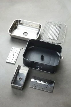 Barbecook Carlo Houtskool Tafelbarbecue - Grijs -Buitenuitrusting 900 600 bc cha 1015 sf 06 hr