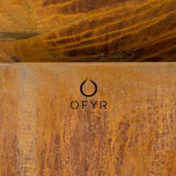 OFYR Classic Corten 100 10 OFYR Classic Corten 100 -Buitenuitrusting 900 900 bd 2016 03 villa caparts ofyr laure m lone 4917